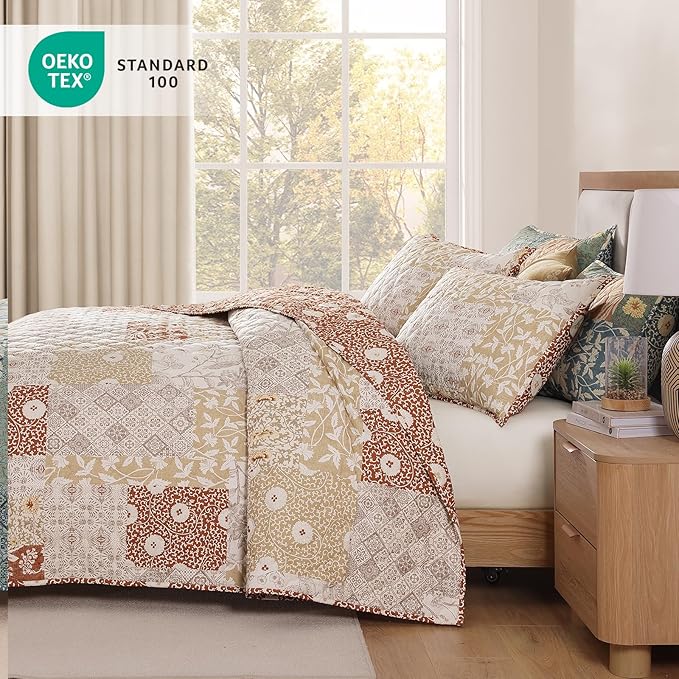 CASAAGUSTO King Size Quilt Set - 3 Pieces Patchwork Terracotta Quilt Bedding Set, Lightweight King Bedspread Coverlet, Reversible Floral Bed Cover for All Seasons (106"x94", 1 Quilt + 2 Pillow Shams)