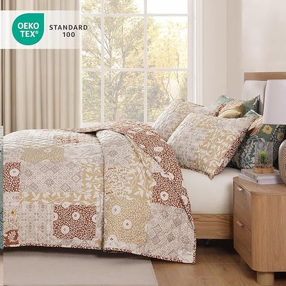 CASAAGUSTO Queen Quilt Set - 3 Pieces Patchwork Terracotta Quilt Bedding Set, Lightweight Queen Bedspread Coverlet, Reversible Floral Bed Cover for All Seasons (90"x94", 1 Quilt + 2 Pillow Shams)