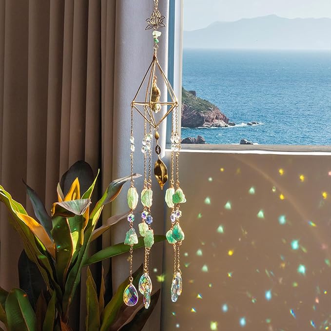 Green Fluorite Crystal Suncatcher, Dreamsum Window Hanging Pendant Glass Prisms Decor Wind Chime Rainbow Sun Catcher for Home Garden Porch to Lover Parents Friends