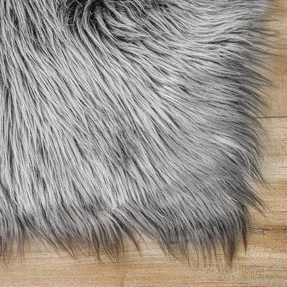 Carvapet Shaggy Soft Faux Sheepskin Fur Area Rugs Floor Mat Luxury Beside Carpet for Bedroom Living Room 3ft x 5ft, Grey