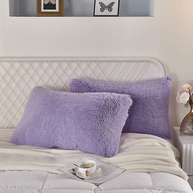 Uhamho Set of 2 Standard Faux Fur Throw Pillow Covers Soft Velvet Decorative Pillowcases Zipper Closure (Lilac, 20"x26")
