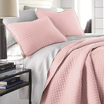 Southshore Fine Living, Inc. Pink King Quilt Set with 2 Pillow Shams, Stitched Lightweight Coverlet, King Size, Stain & Pet Hair Resistant Bedding Set, Fits Standard or California Beds, Pastel Pink