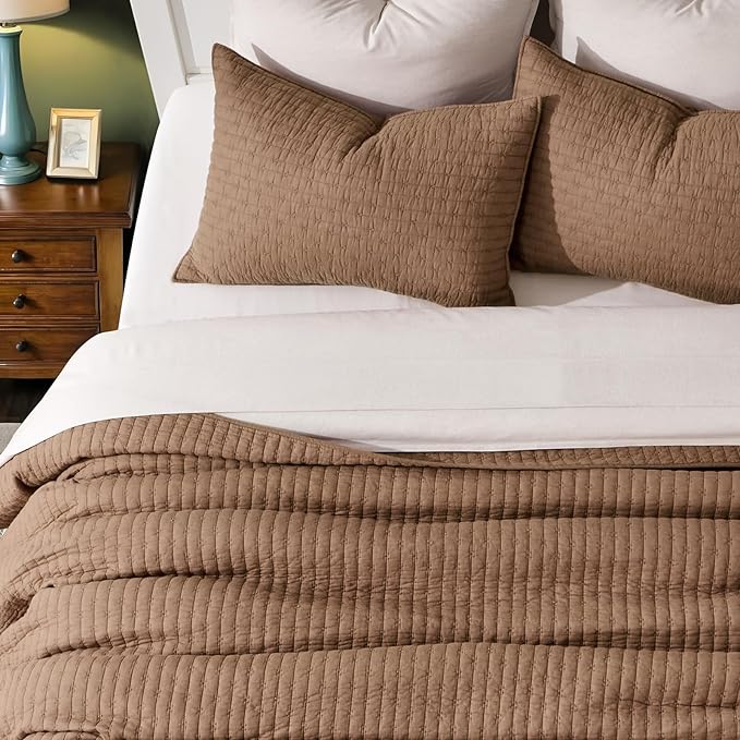 EVERGRACE Cross Stitch Pre-Washed Cotton Quilt Bedding Set King Size, Oversized 3 Pieces Lightweight Bedspread Coverlet for All Season, with 2 Matching Shams, Camel Brown,108"x96"