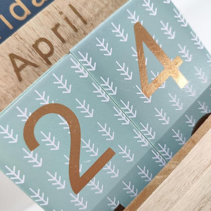 Wooden Perpetual Calendar for Desk, Metal Wood Month Date Display for Teachers, Students, Classroom, Rustic Farmhouse Office Decor, Desk Accessories (Snowflake printed)