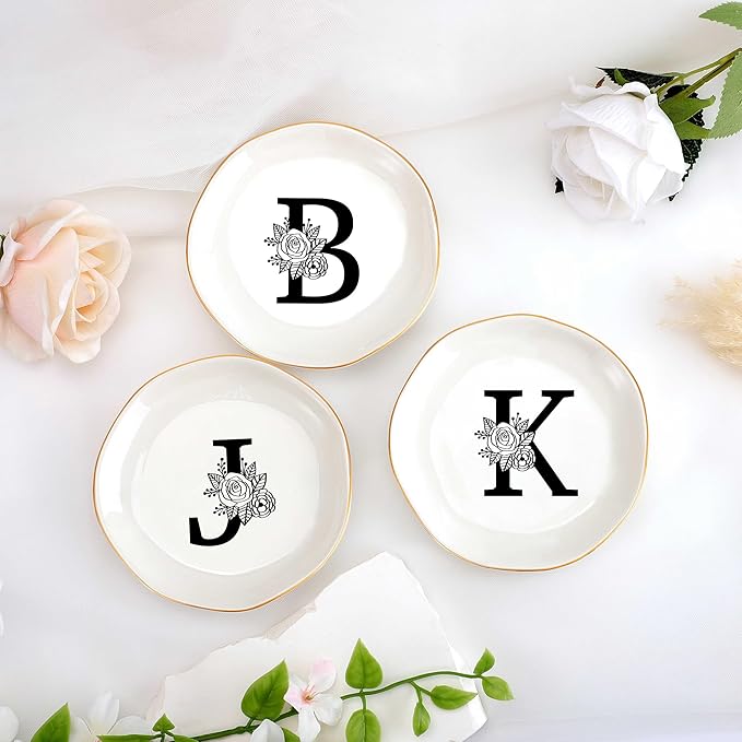 JoycuFF Initial G Ceramic Jewelry Tray, Bridesmaid Bride Gifts, Mothers Day Christmas Anniversary Engagement Birthday Gifts for Women Couples, Trinket Dish for Rings Earrings Necklaces Bracelets Keys