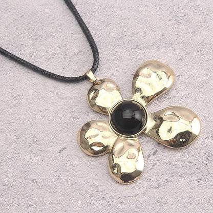 Leather Necklace for Women Boho Choker Necklace Long Cord Leather Pendant Bohemian Neckalce Vintage Alloy Pendant Leather Rope Necklace Wooden Necklaces for Women