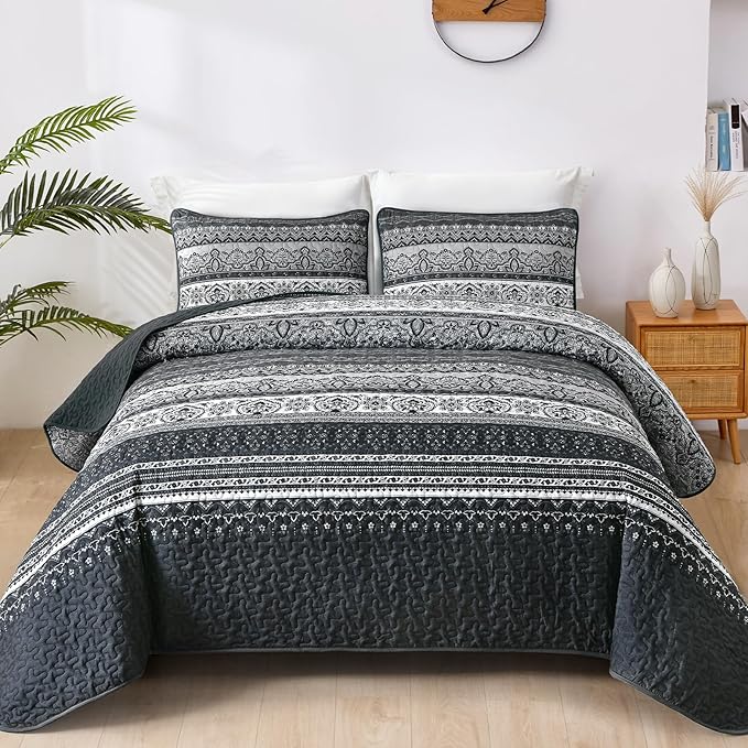 WONGS BEDDING Boho King Quilt Set, Black Bohemian Quilt Bedding Set, Lightweight Bed Decor Bedspread for All Season Reversible Microfiber Coverlet Bedding Set 110"x90"(3 Pieces)