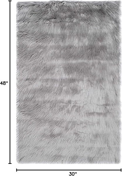 SAFAVIEH Faux Sheep Skin Collection 2'6" x 4' Grey FSS235D Silken Glam 2.35-inch Thick Accent Rug