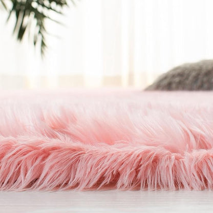 SAFAVIEH Faux Sheep Skin Collection 2'6" x 4' Pink FSS235G Silken Glam 2.35-inch Thick Accent Rug