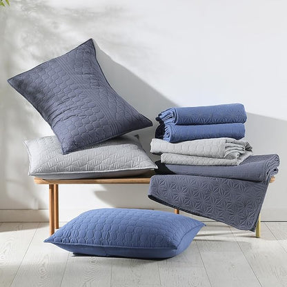HORIMOTE HOME Grey King Size Quilt Set - Soft Microfiber Bedspread with 2 Shams, Lightweight & All-Season Geometric Coverlet for Cozy Bedding