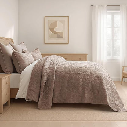 EVERGRACE 100% Cotton Paisley Quilt Set, Queen Size 3 Piece Set – Prewashed Lightweight Bedspread with 2 Shams, Soft & Breathable Matelasse Coverlet for All-Season Comfort, Dusty Brick