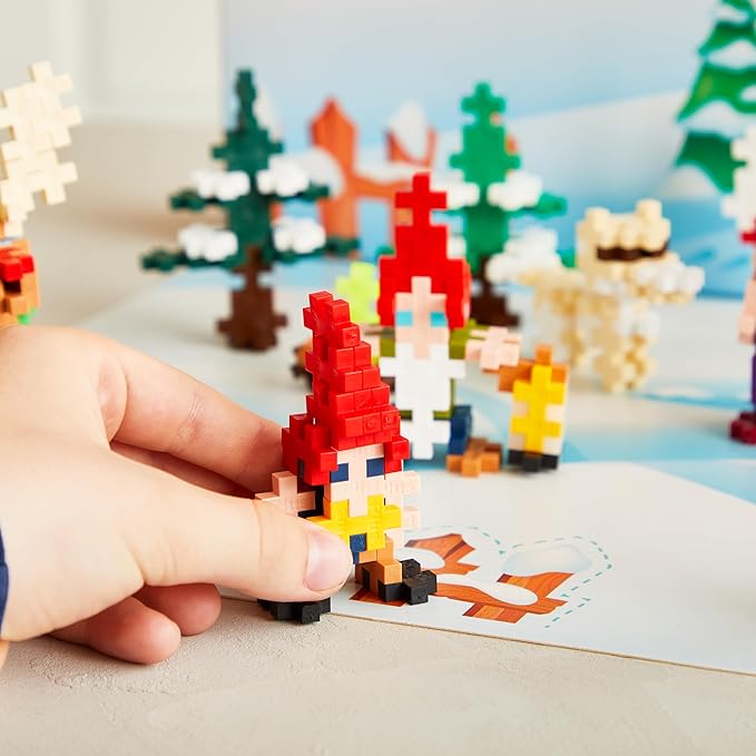 Plus Plus Christmas Advent Calendar 2025, 25 Kids Building Block Toys, Mini 3D Puzzle Kits, Fun Holiday Countdown Stem Gifts, 600 Pieces - Deluxe