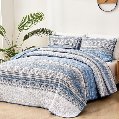 WONGS BEDDING Boho Queen Quilt Set, Light Blue Bohemian Queen Quilt Bedding Set, Lightweight Microfiber Bed Decor Bedspread for All Season 96"x90"(3 Pieces)