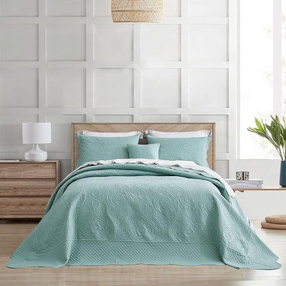 HZ & HY Oversized King Bedspread 138x122 Extra Wide, Ultrasonic Coverlet Bedding Set, Lightweight Thin Comforter, Reversible, 5 Piece, 100% Microfiber, California/Alaskan King, Seaglass
