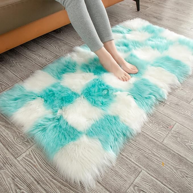 Fluffy Faux Fur Blue and White Checkered Rug，Small Area Rug,2x4 Ft Ultra Soft Shaggy Plush Rug for Bedroom Living Room Bedside Nursery Kids Room