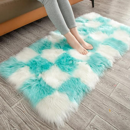 Fluffy Faux Fur Blue and White Checkered Rug，Small Area Rug,2x4 Ft Ultra Soft Shaggy Plush Rug for Bedroom Living Room Bedside Nursery Kids Room