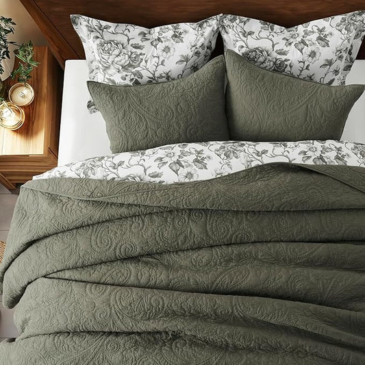 EVERGRACE 100% Cotton Paisley Quilt Set, Queen Size 3 Piece Set – Prewashed Lightweight Bedspread with 2 Shams, Soft & Breathable Coverlet for All-Season Comfort, Olive Green