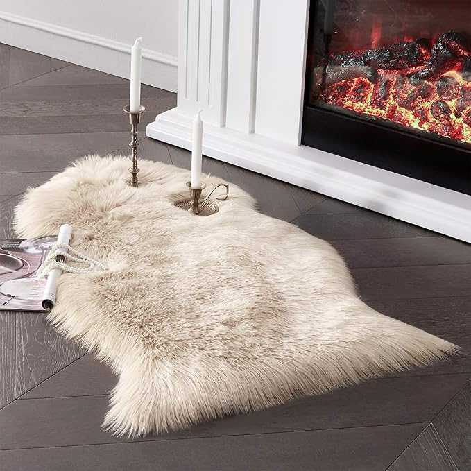 SERISSA Faux Sheepskin Fur Area Rug Beige Fur Chair Cover Seat Pad Small Fuzzy Rug for Bedroom Floor Sofa Living Room Decor 2x3 Feet