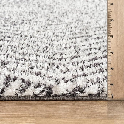 Rugshop Geometric Diamond Stripe Shag Area Rug White 2' x 3' Ideal for Entryways, Kitchens, or Small Spaces