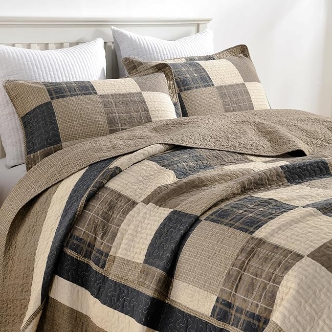Finlonte 102"x120" Oversized Queen Bedspread - 100% Cotton Lightweight Quilted Bedspreads Coverlet Set, Farmhouse Plaid Bedding Reversible Oversized Queen Quilt with 2 Pillow Shams, Brown/Beige/Cream