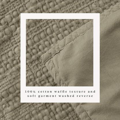 Great Bay Home King Size Green 100% Cotton Honeycomb Waffle Quilt and Sham Set - Garment Washed, Waffle Weave Like Texture, Lightweight 3-Piece Bedding Set (Eucalyptus Green)