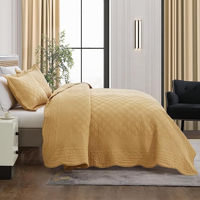 CHIXIN Oversized Cotton Bedspread King Size - Real Stitching - Luxury Quilted Bedding Cover for All Season, Reversible, Ultra Soft, Lightweight, 3 Piece, Honey Gold