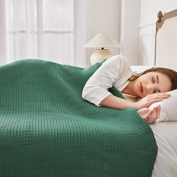 Guohaoi Knitted Weighted Blanket for Adults (Green 60"x80" 17lbs) No Beads Cooling Throw Blanket for Hot Sleepers, Home Decor Breathable Chunky Knit Heavy Blanket Use on Queen/King Size Bed