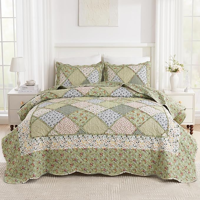 VIVILINEN Patchwork Quilt Set Reversible Quilted Bedspread Coverlet Set 3-Piece Floral Lightweight Comforter Stitched Bedding Set Bed Sheet Set for All Seasons(Green,Extra Wide Super King(128"x120"))