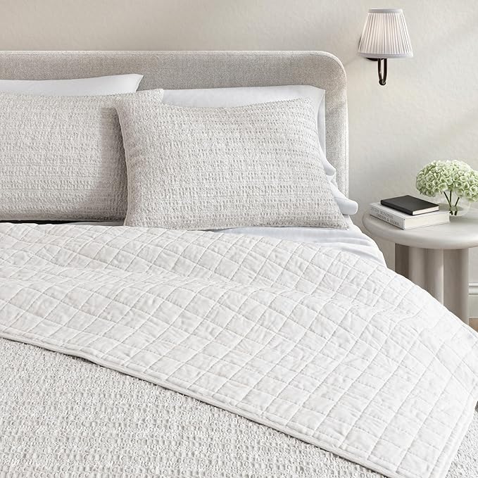 Great Bay Home King Size Light Grey 100% Cotton Honeycomb Waffle Quilt and Sham Set - Garment Washed, Waffle Weave Like Texture, Lightweight 3-Piece Bedding Set