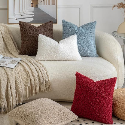 Yaertun Pack of 2 Faux Fur Throw Pillow Covers Decorative Sherpa Boucle Pillow Covers Fuzzy Soft Pillowcases Sheepskin Fleece Cushion Case for Couch Sofa Bed Living Room 18x18 Inch Burgundy
