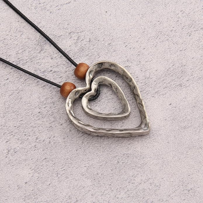 Leather Necklace for Women Boho Choker Necklace Long Cord Leather Pendant Bohemian Neckalce Vintage Alloy Pendant Leather Rope Necklace Wooden Necklaces for Women