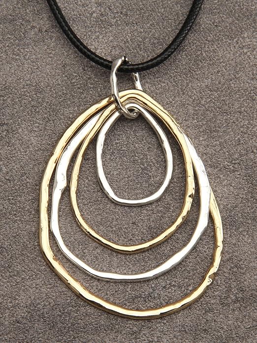Leather Necklace for Women Boho Choker Necklace Long Cord Leather Pendant Bohemian Neckalce Vintage Alloy Pendant Leather Rope Necklace Wooden Necklaces for Women