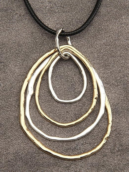 Leather Necklace for Women Boho Choker Necklace Long Cord Leather Pendant Bohemian Neckalce Vintage Alloy Pendant Leather Rope Necklace Wooden Necklaces for Women