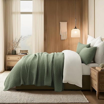 EVERGRACE Cross Stitch Pre-Washed Cotton Quilt Bedding Set Queen Size, Oversized 3 Pieces Lightweight Bedspread Coverlet for All Season, with 2 Matching Shams, Olive Green, 92"x96"