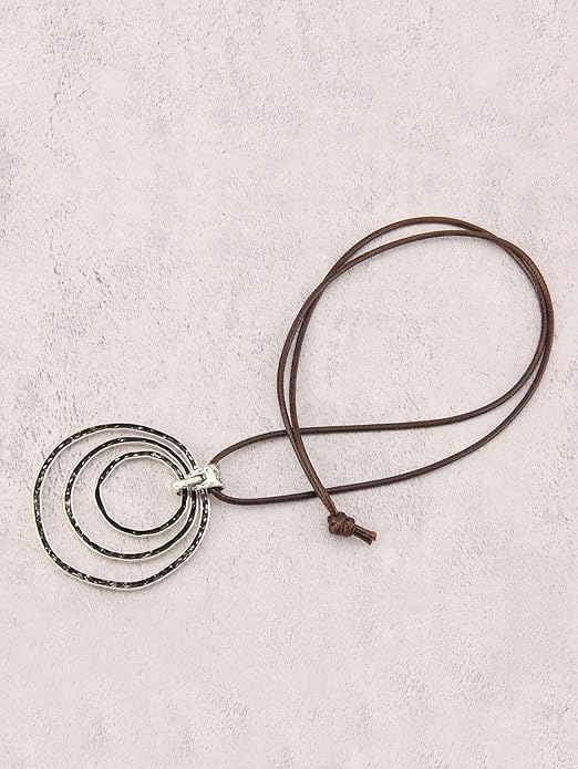 Leather Necklace for Women Boho Choker Necklace Long Cord Leather Pendant Bohemian Neckalce Vintage Alloy Pendant Leather Rope Necklace Wooden Necklaces for Women