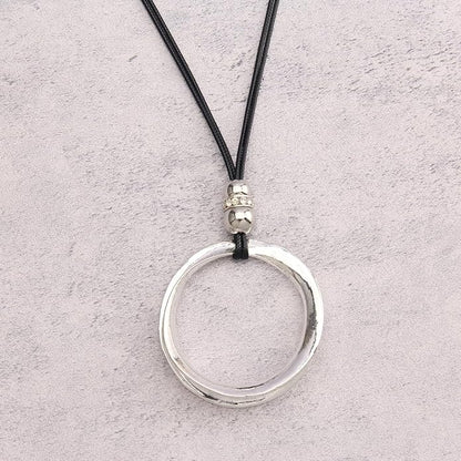 Leather Necklace for Women Boho Choker Necklace Long Cord Leather Pendant Bohemian Neckalce Vintage Alloy Pendant Leather Rope Necklace Wooden Necklaces for Women