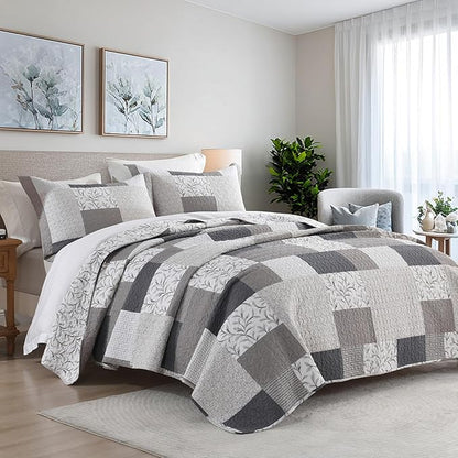 PERHOM King Size Quilt Set, 3 Pieces 100% Cotton King Quilted Comforter Set with 2 Pillow Shams, Farmhouse Plaid Botanical Pattern, Lightweight Reversible Coverlet Bedspread, Brown/Beige/Gray