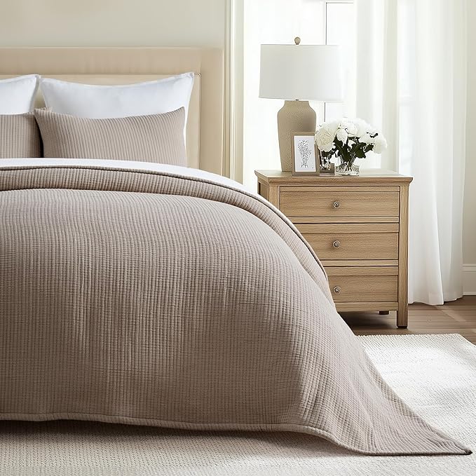 EVERGRACEHOME Cotton Gauze Full Queen Bedspread, Ultra Soft Prewashed Pick Stitch Matelassé Coverlet, Lightweight Textured Oversized Queen Quilt Bedding Set for All Season, w/ 2 Shams, Mocha Brown