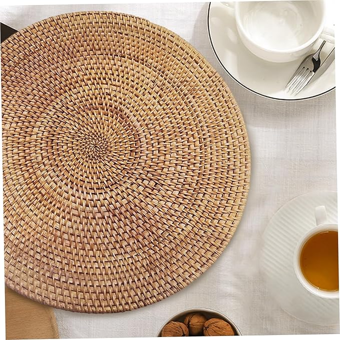 2PCS Round Rattan Placemats 14 Inch Natural Woven Boho Placemats Heat Resistant Round Woven for Indoor Outdoor Home Dining Table Supplies..