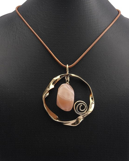 Leather Necklace for Women Boho Choker Necklace Long Cord Leather Pendant Bohemian Neckalce Vintage Alloy Pendant Leather Rope Necklace Wooden Necklaces for Women