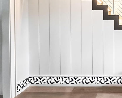 FLFK Black and White Design Wallpaper Border - Peel and Stick Wall Paper, Self Adhesive Removable PVC Borders Sticker, Modern Waterproof Trim for Home Decor, 4" x 240"