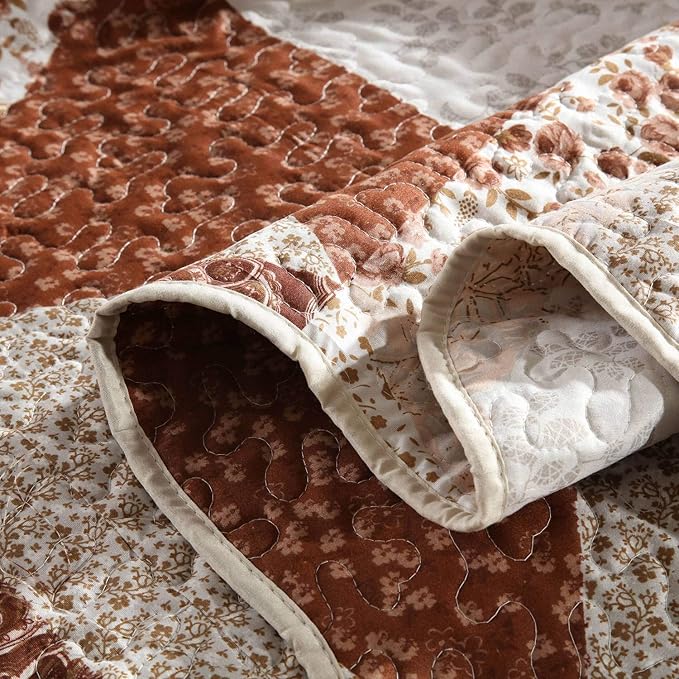 HoneiLife Queen Size 3 Piece Microfiber Quilt Set - Brown Triangle Pattern, 90x96 Inch