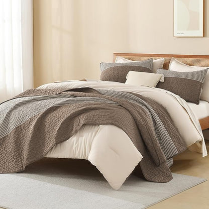 Litanika Oversized King Quilt Set Coffee, 120x120 Stripe Bedspread Coverlet 3 Pieces, Coffee Lightweight Quilted Bedding Set for All Season(Super King-1 Quilt, 2 Pillowcases)