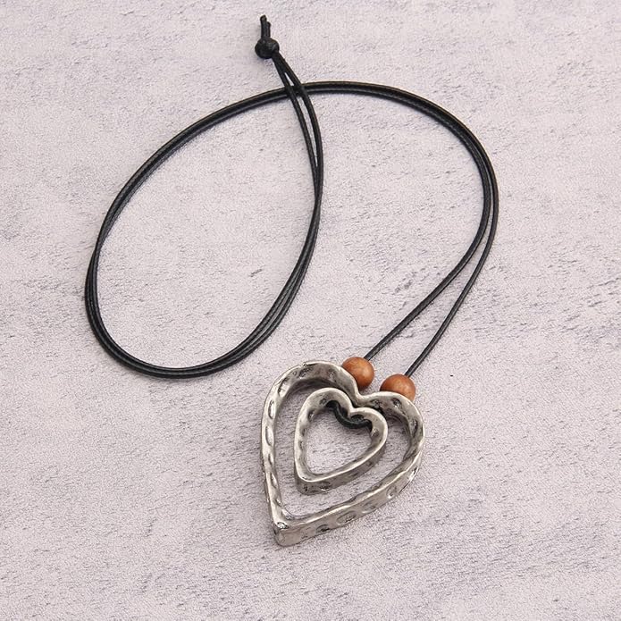 Leather Necklace for Women Boho Choker Necklace Long Cord Leather Pendant Bohemian Neckalce Vintage Alloy Pendant Leather Rope Necklace Wooden Necklaces for Women
