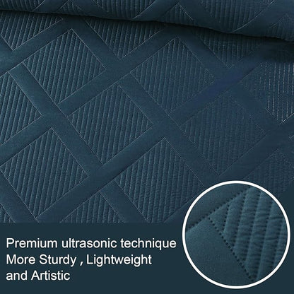 Exclusivo Mezcla Oversized King Quilt Set- Navy Blue Cal King Quilts Bedding Set with 2 Pillow Shams, Modern Bedspread with Striped Pattern, Soft Lightweight Bedspreads Coverlets for All Seasons