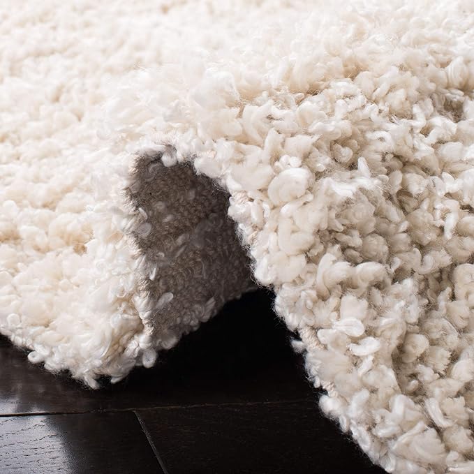 SAFAVIEH Sheep Shag Collection 5' x 8' Ivory SSG212A Handmade 1-inch Thick Area Rug
