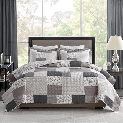 PERHOM Queen Size Quilt Set, 3 Pieces Queen 100% Cotton Quilted Comforter Set with Pillow Shams, Farmhouse Plaid Botanical Pattern, Lightweight Reversible Bedspread, Warm Brown/Beige/Gray