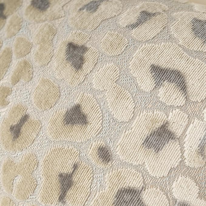 Alerfa Beige Floral Throw Pillow Cover 12 x 20 Inch Cut Velvet Rectange Luxury Decorative Lumbar Pillow Cover for Couch Living Room Bedroom