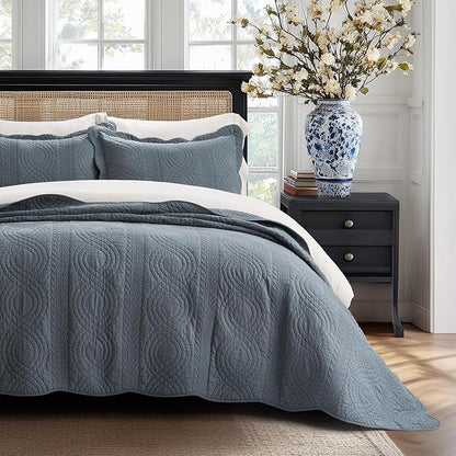 EVERGRACEHOME 100% Cotton Scallop Quilt Set, King Size 3 Piece Set – Lightweight Bedspread with 2 Shams, Soft Prewashed Matelasse Coverlet for Cozy and Elegant Bedding, Stormy Blue