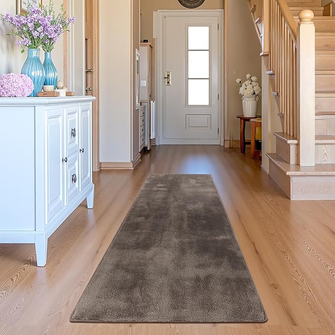 jinchan Solid Plush Runner Rug 2x6 Performance Shaggy Washable Hallway Rug Soft Modern Faux Wool Cozy Non Slip Carpet for Bedroom Laundry Room Living Room Kids Nursery Brown